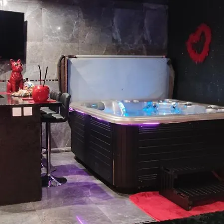Loft Romantique Hammam Privatif Playroom 4* غرونوبل